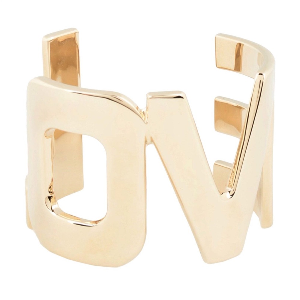 ♦️SOLD♦️$890 AUTHENTIC GIVENCHY GOLD LOGO BRACELET - Picture 2 of 7